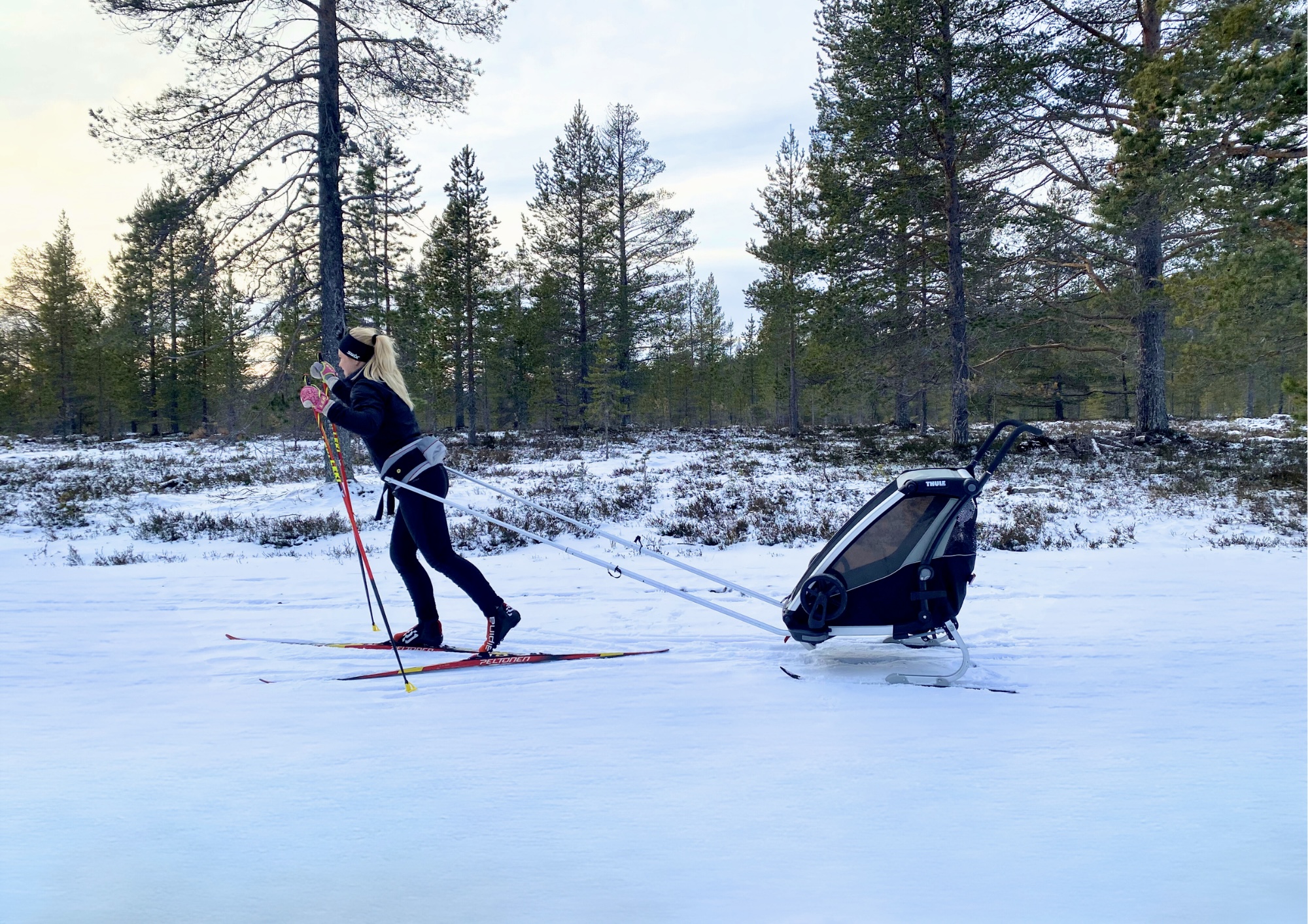 Längdskidåkning med Thule Chariot Lite